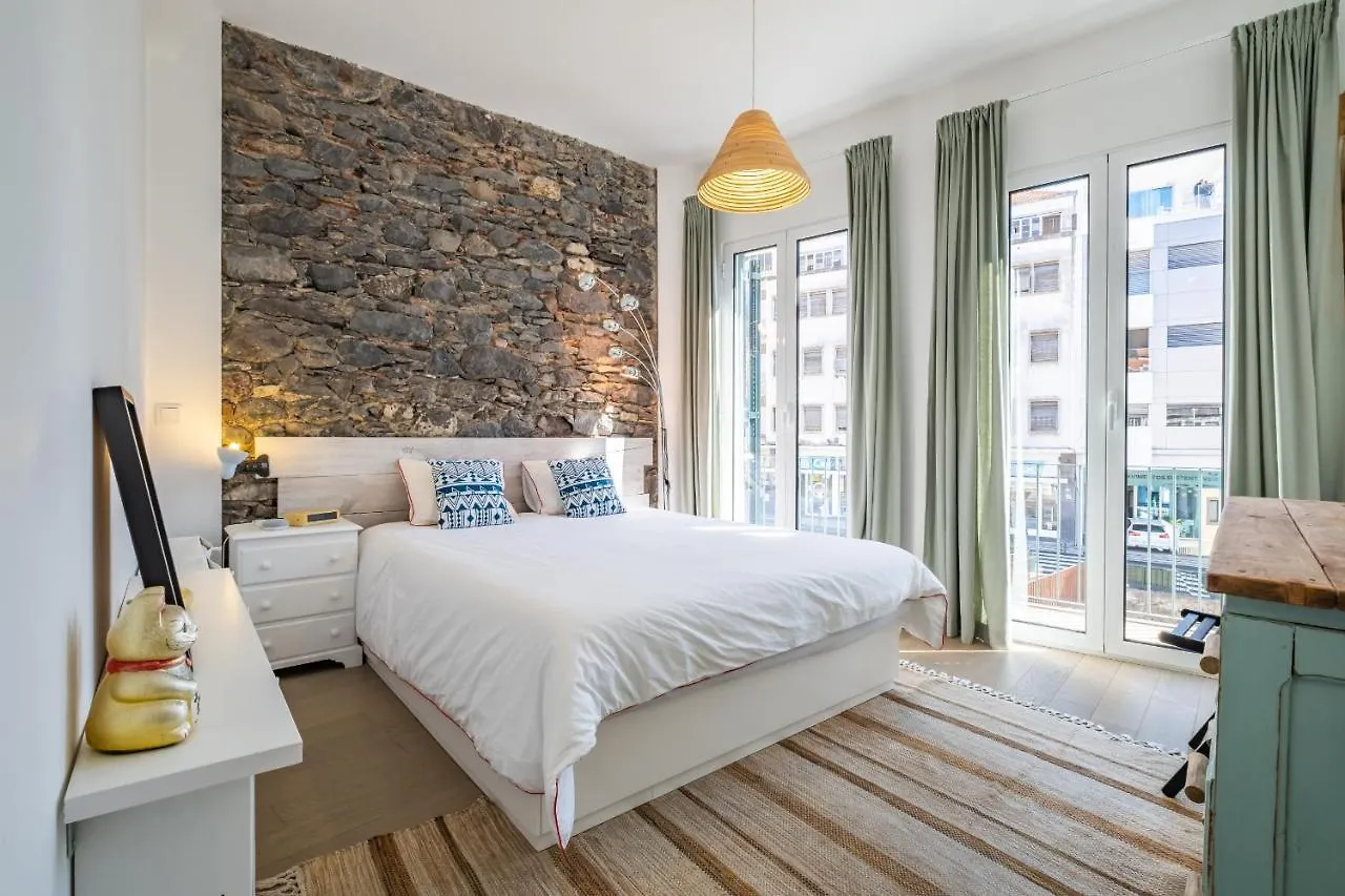 Casa Do Luar - By Wehost location